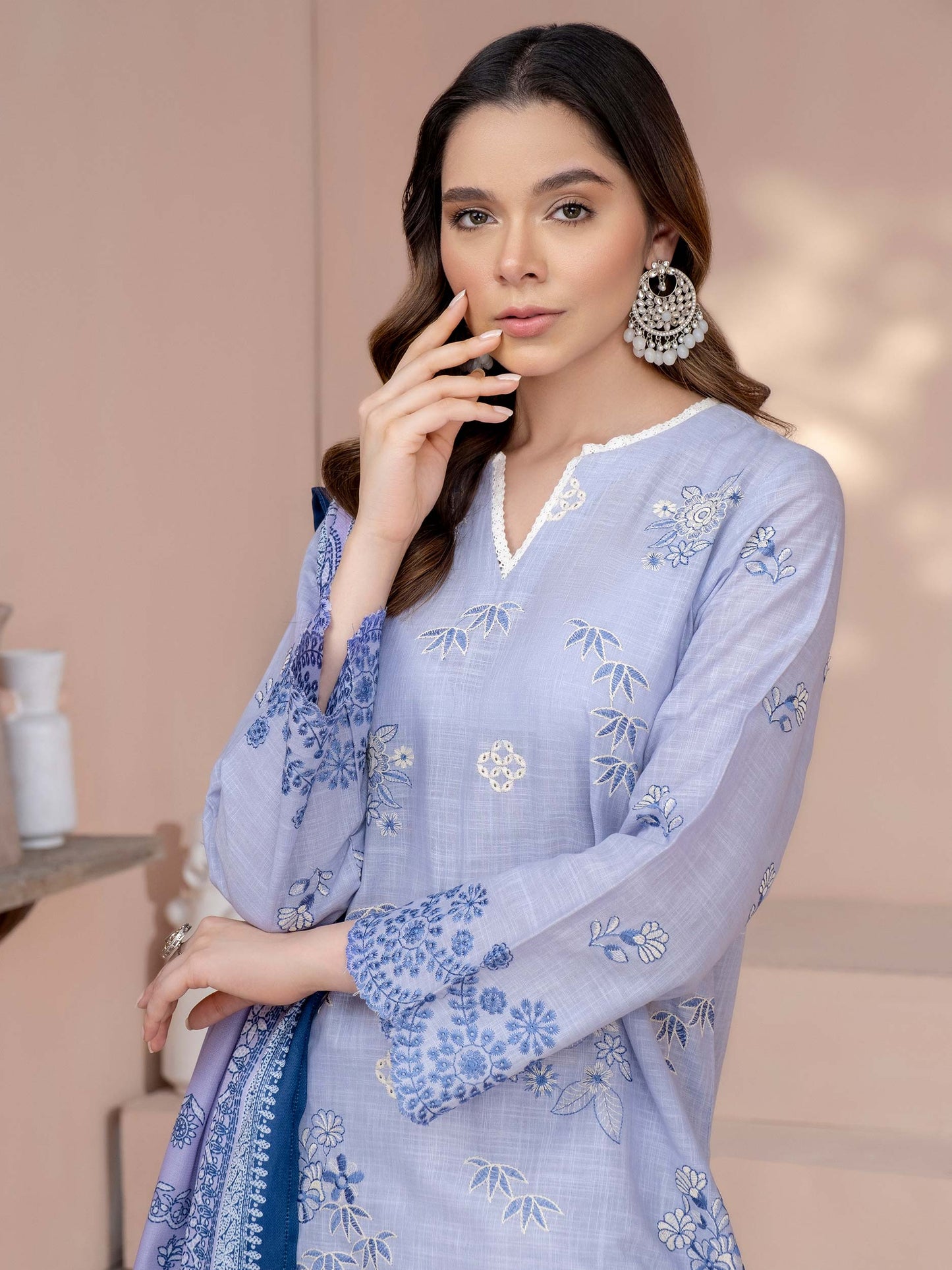 3 Piece Khaddar Suit-Embroidered (Unstitched)