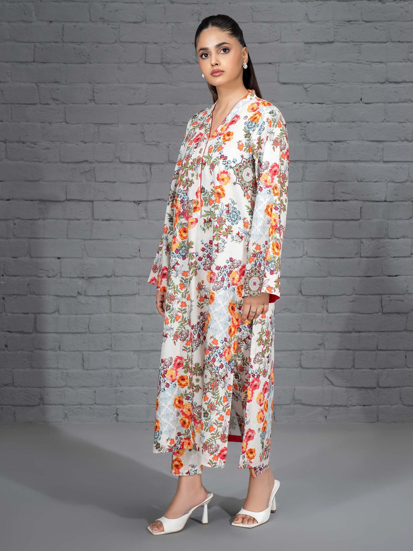 2 Piece Khaddar Suit-Printed (Unstitched)