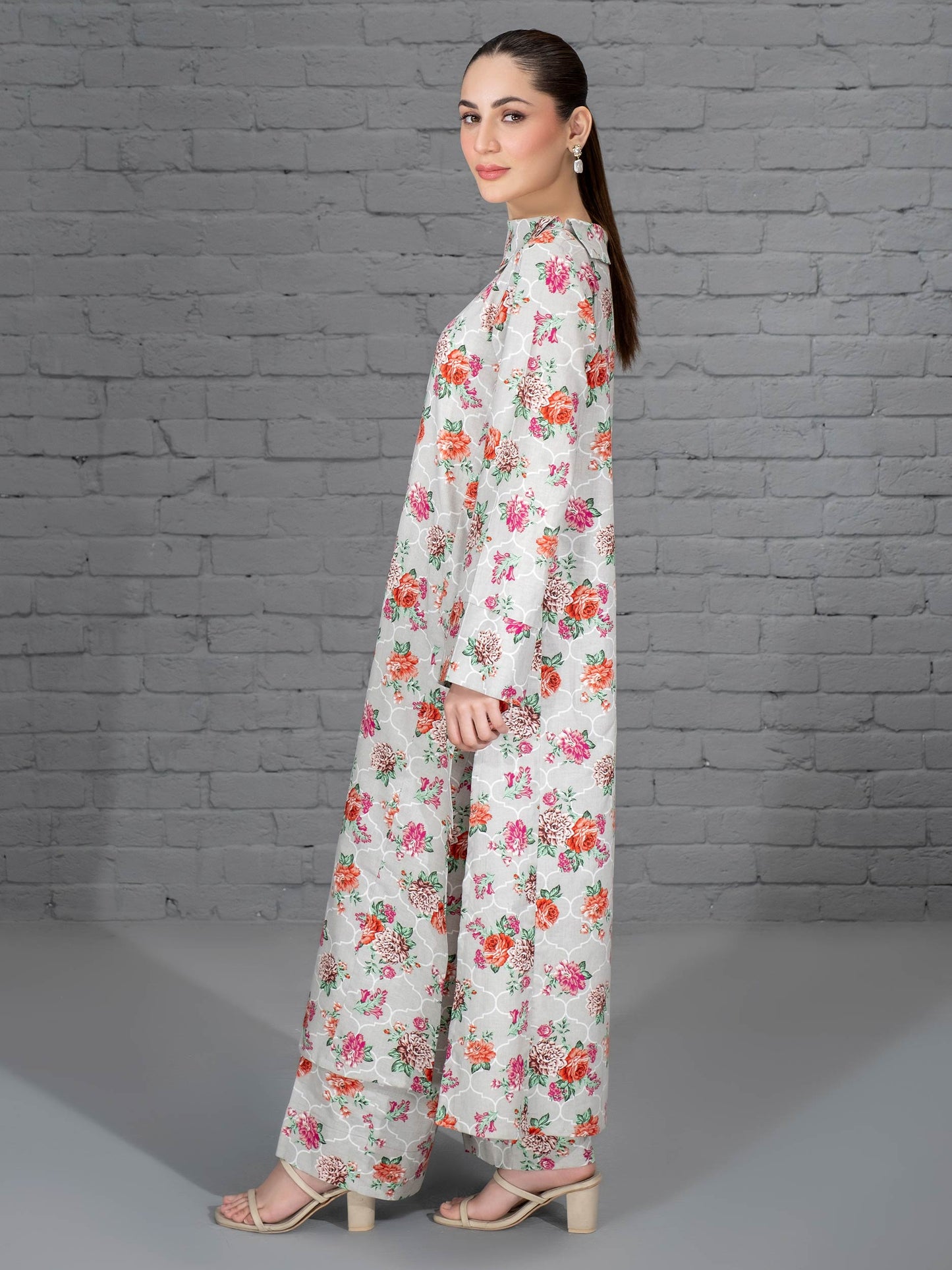 2 Piece Khaddar Suit-Printed (Unstitched)