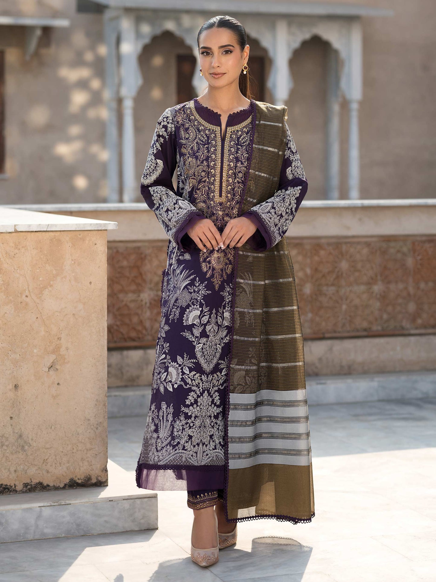 3 Piece Lawn Suit-Embroidered (Unstitched)