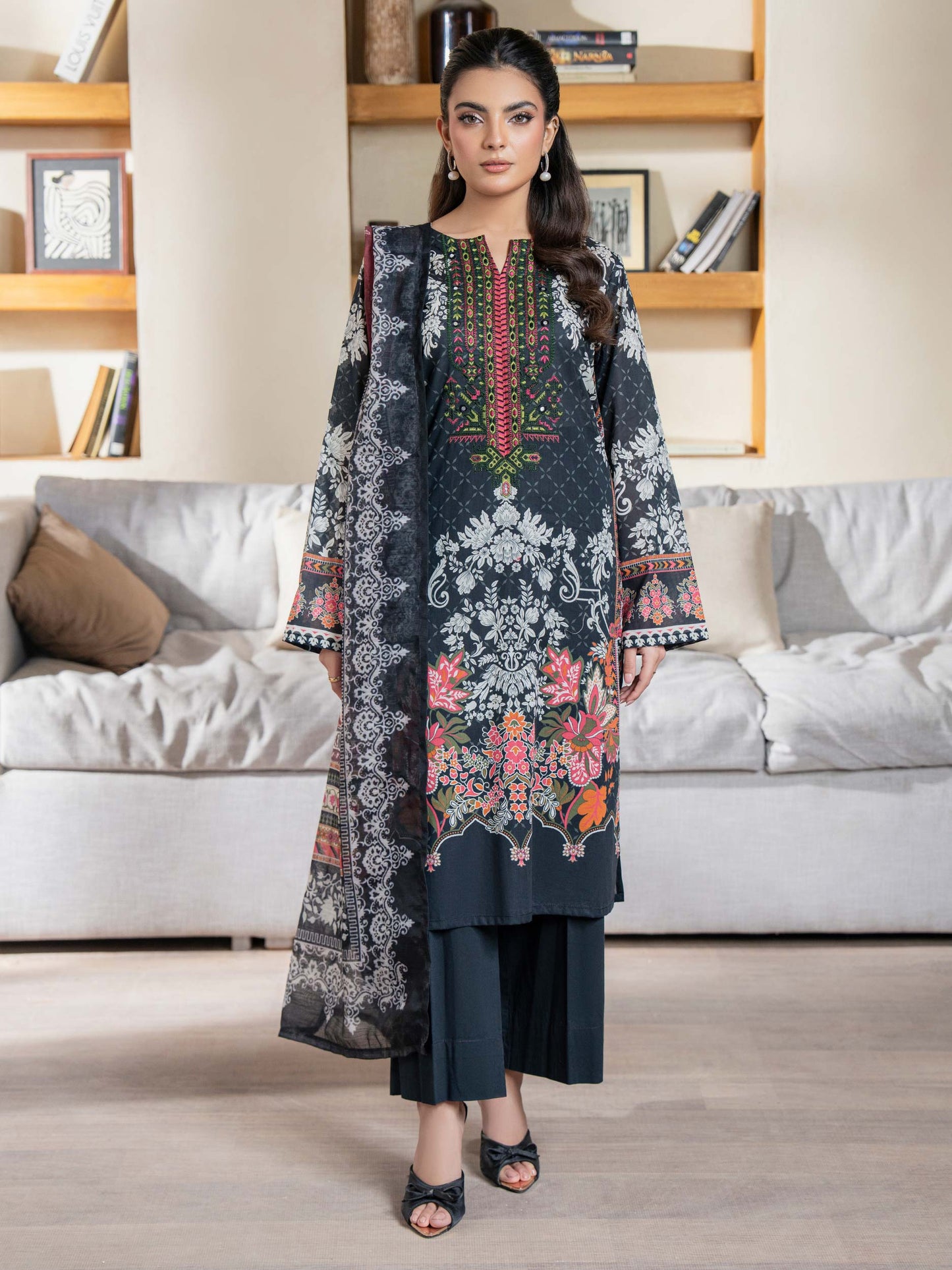 3 Piece Lawn Suit-Embroidered (Unstitched)