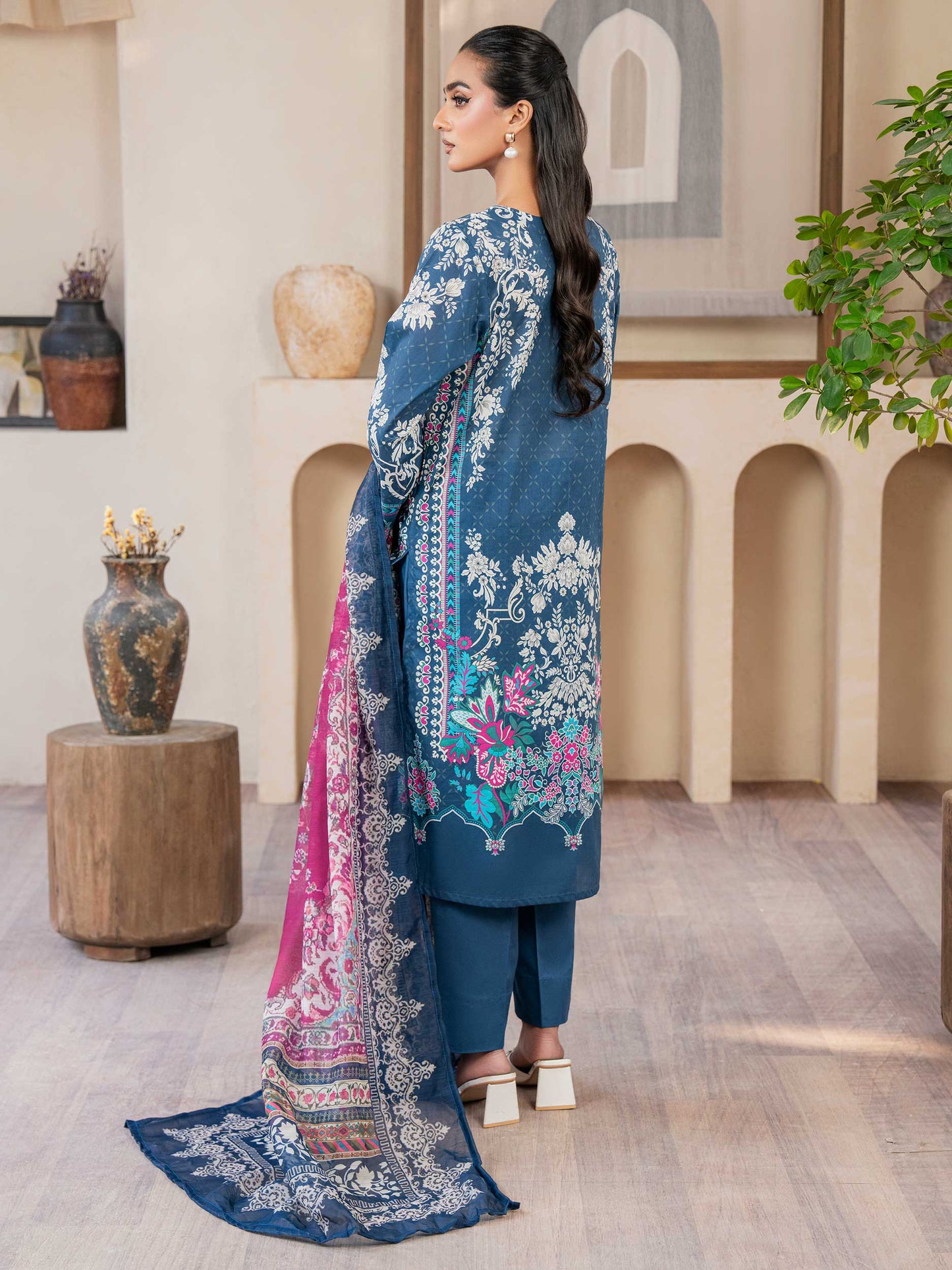 3 Piece Lawn Suit-Embroidered (Unstitched)