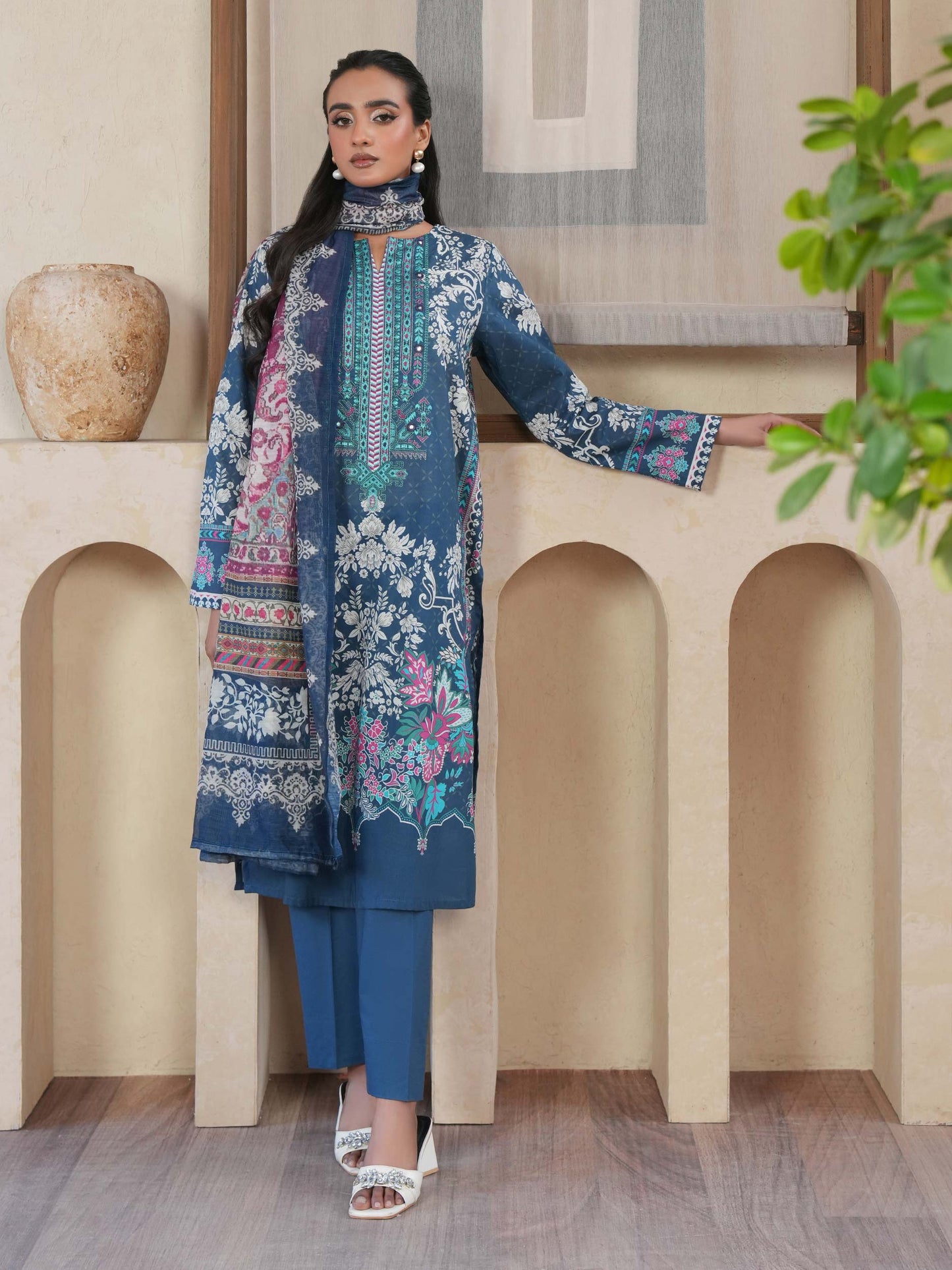 3 Piece Lawn Suit-Embroidered (Unstitched)