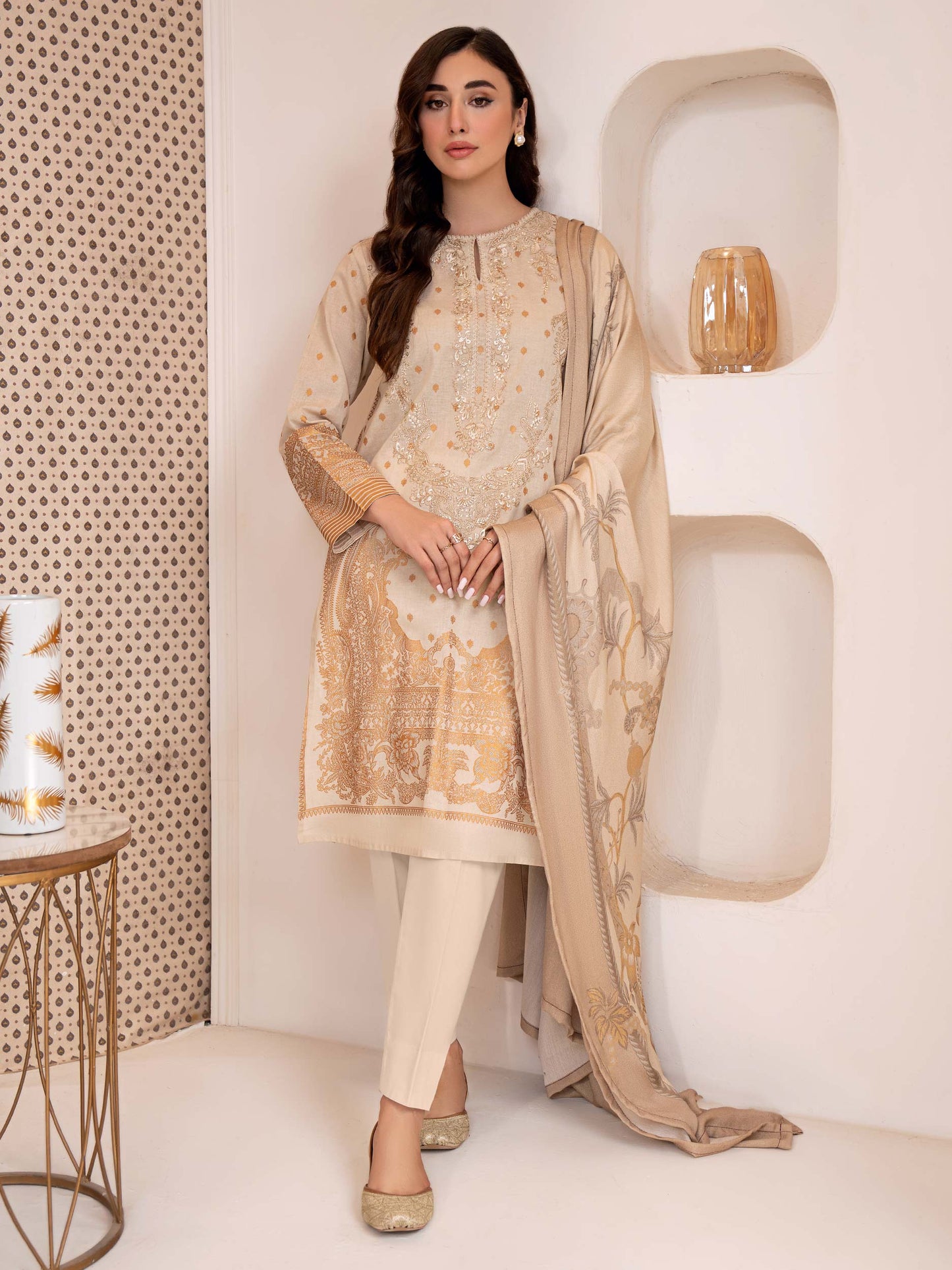 3 Piece Khaddar Suit-Embroidered (Unstitched)