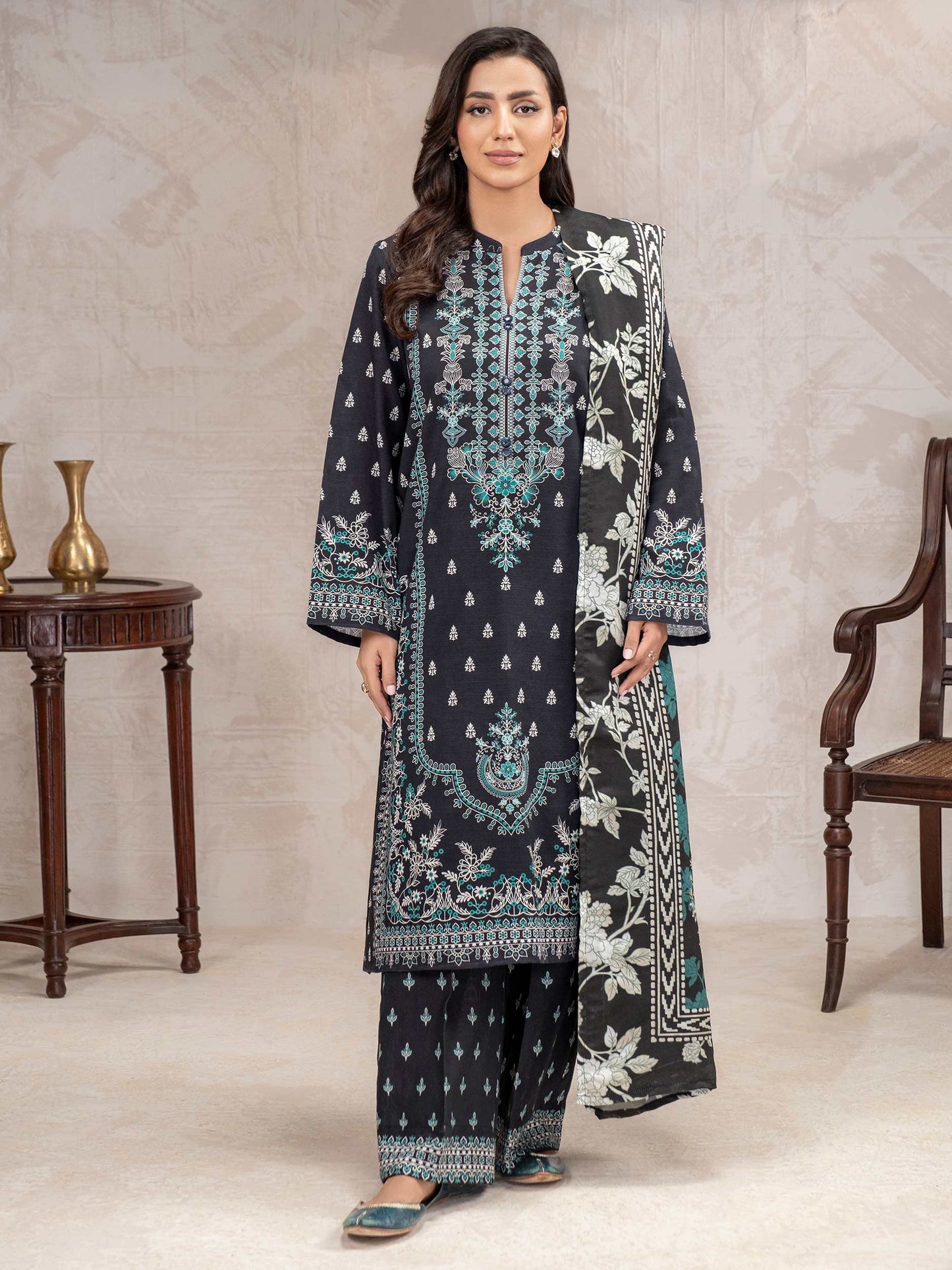 3 Piece Khaddar Suit-Printed (Unstitched)