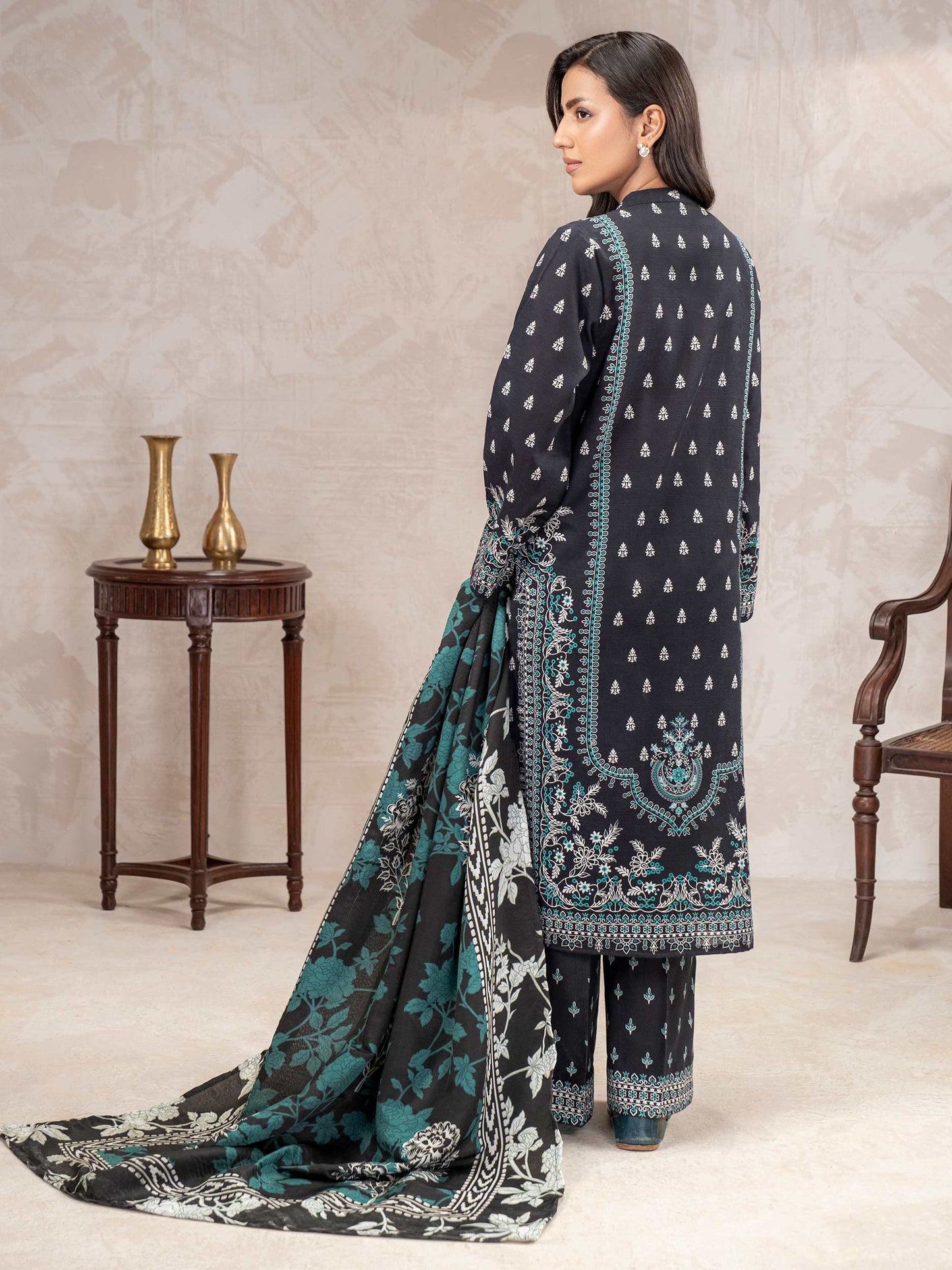 3 Piece Khaddar Suit-Printed (Unstitched)