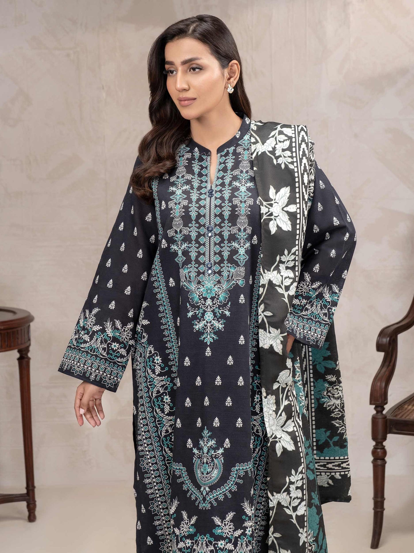 3 Piece Khaddar Suit-Printed (Unstitched)