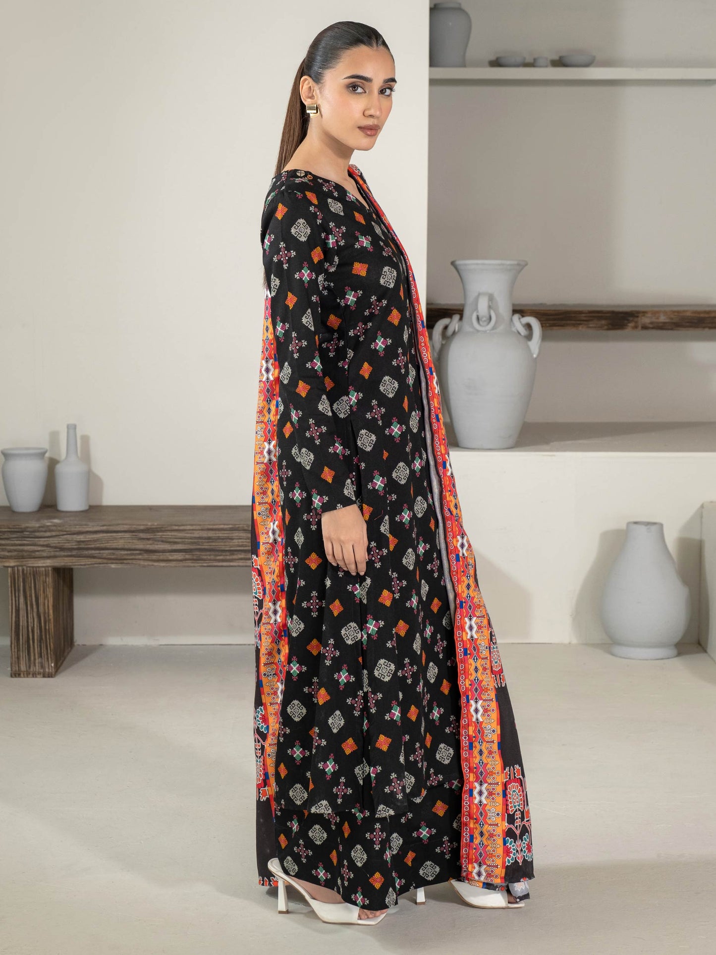 3 Piece Khaddar Suit-Printed (Unstitched)