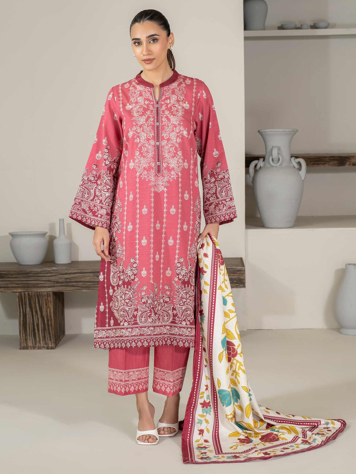 3 Piece Khaddar Suit-Printed (Unstitched)