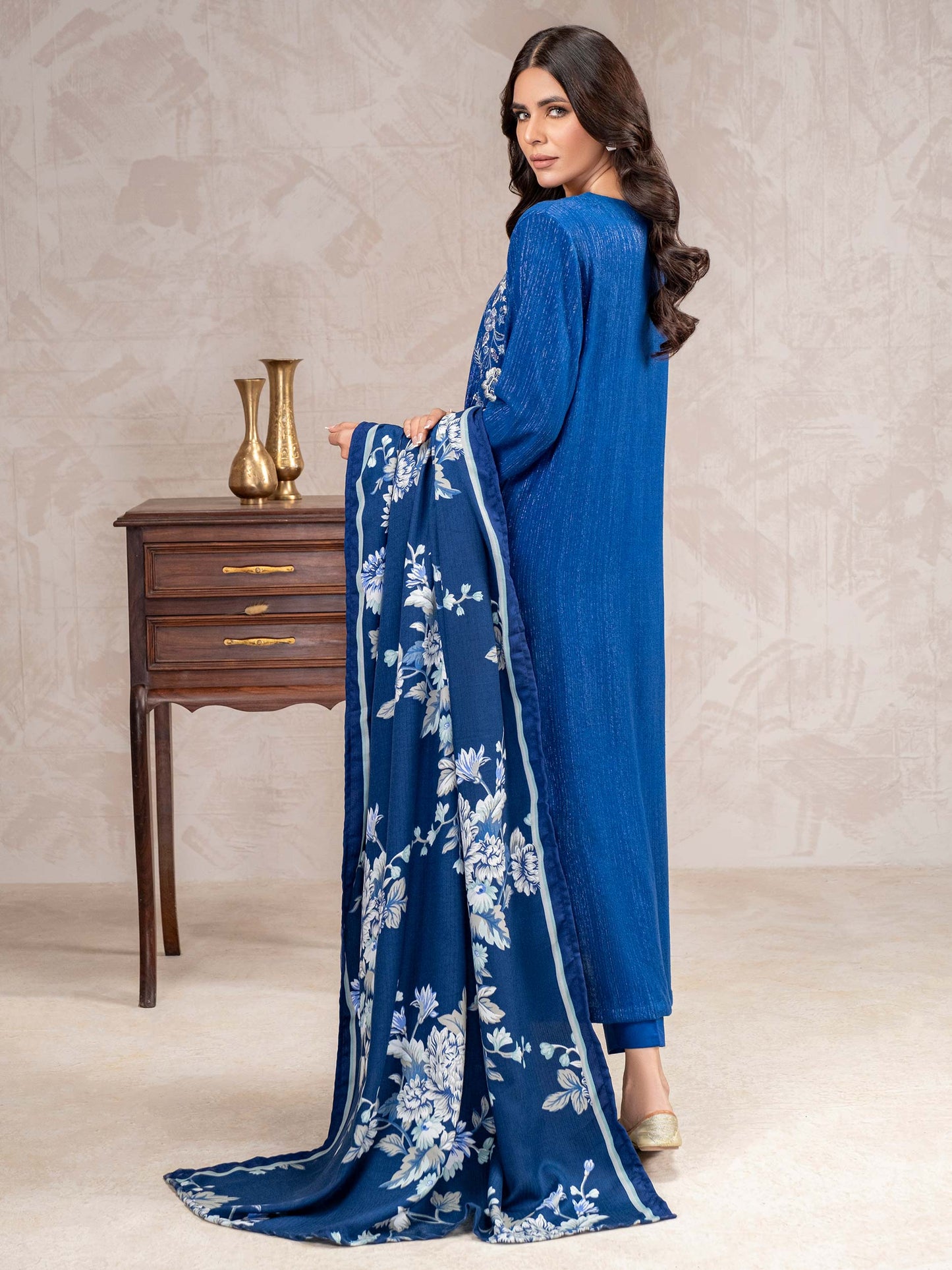 3 Piece Karandi Suit-Embroidered (Unstitched)