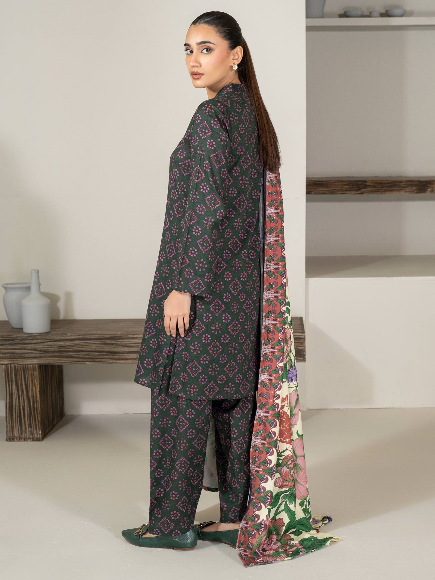 3 Piece Khaddar Suit-Printed (Unstitched)