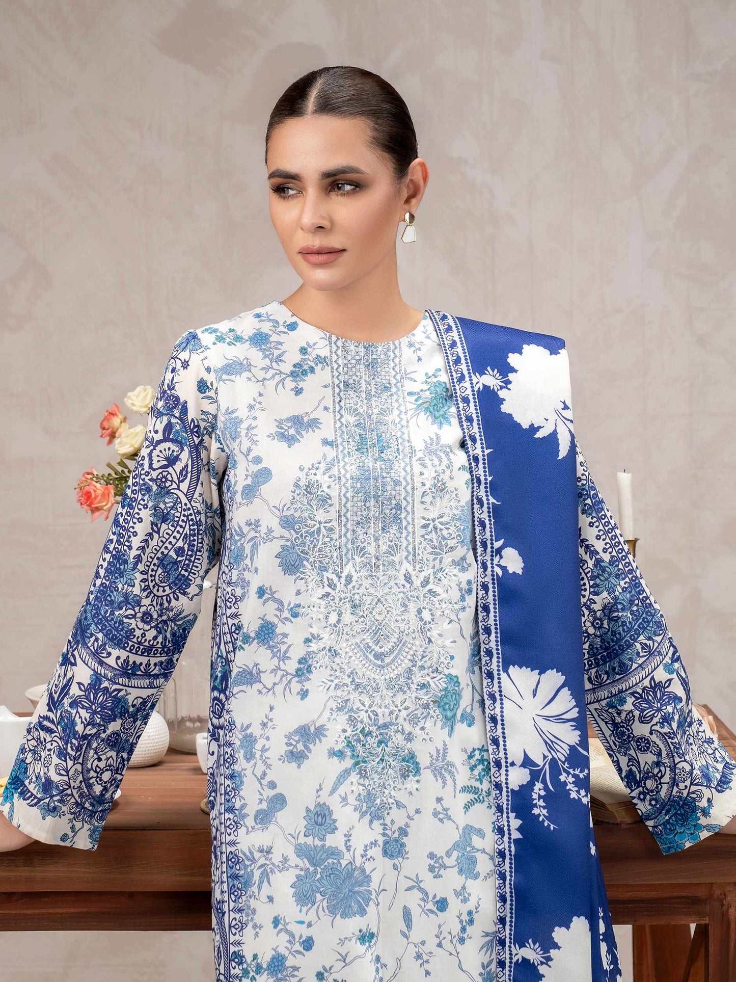 3 Piece Khaddar Suit-Embroidered (Unstitched)