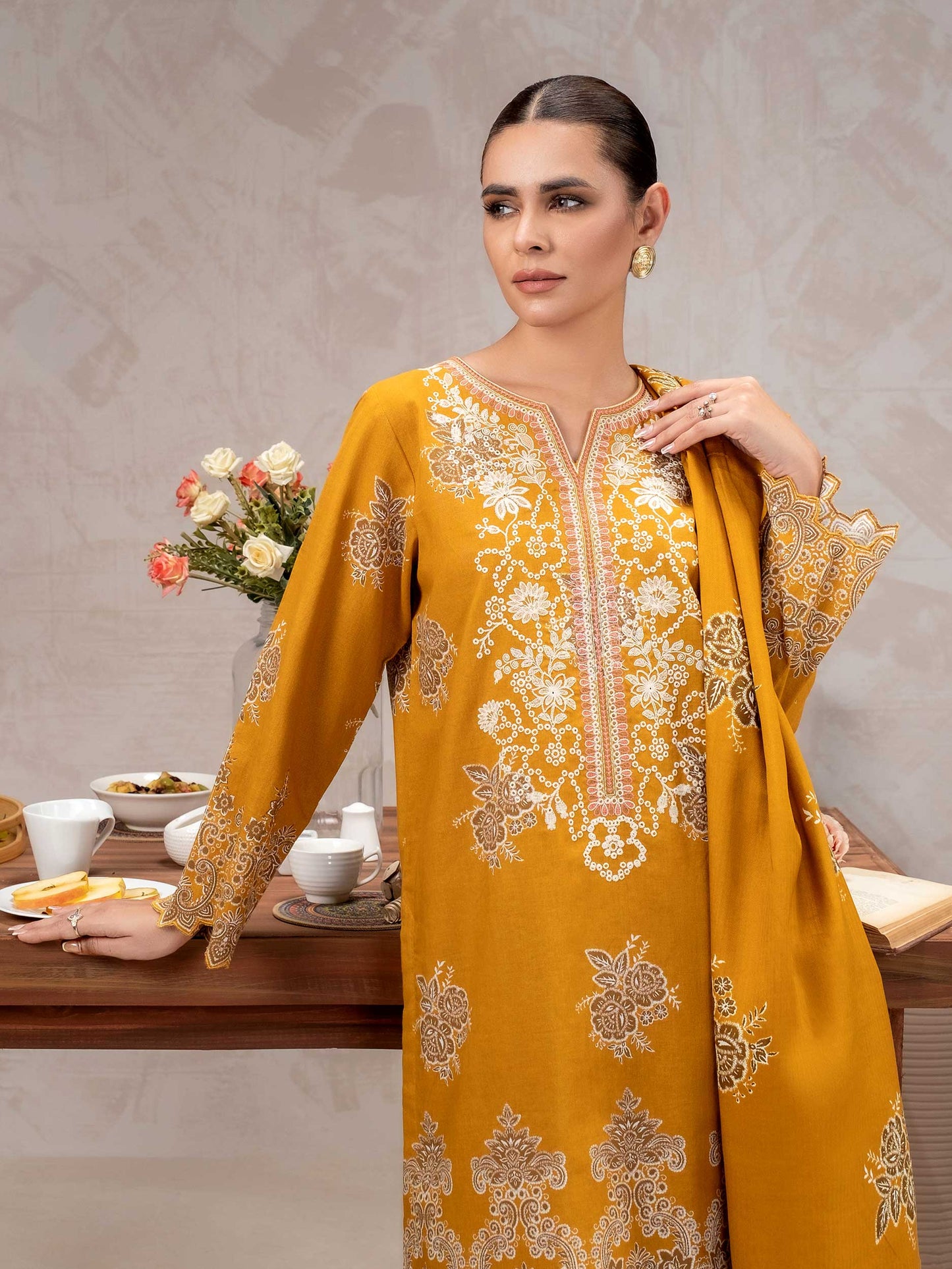 3 Piece Khaddar Suit-Embroidered (Unstitched)