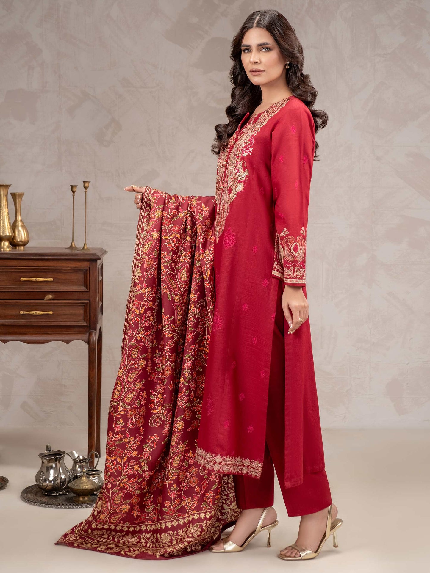 3 Piece Khaddar Suit-Embroidered (Unstitched)