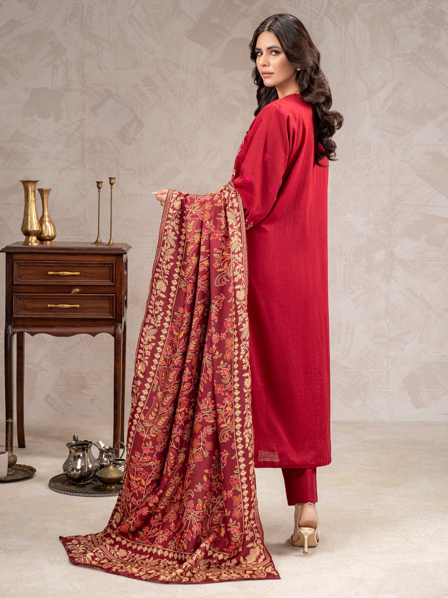 3 Piece Khaddar Suit-Embroidered (Unstitched)