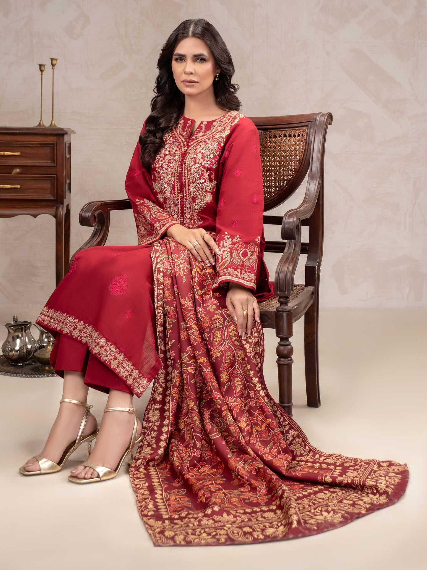 3 Piece Khaddar Suit-Embroidered (Unstitched)