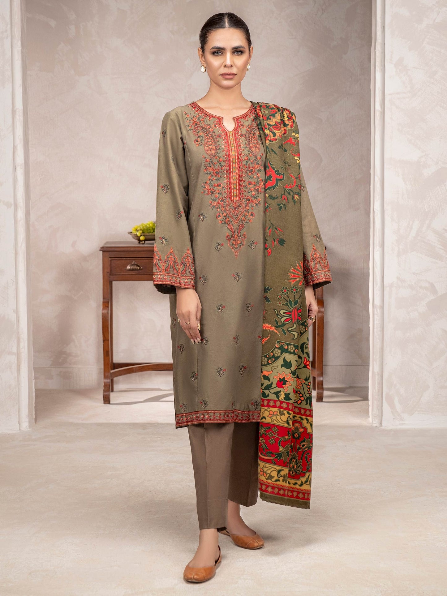 3 Piece Khaddar Suit-Embroidered (Unstitched)