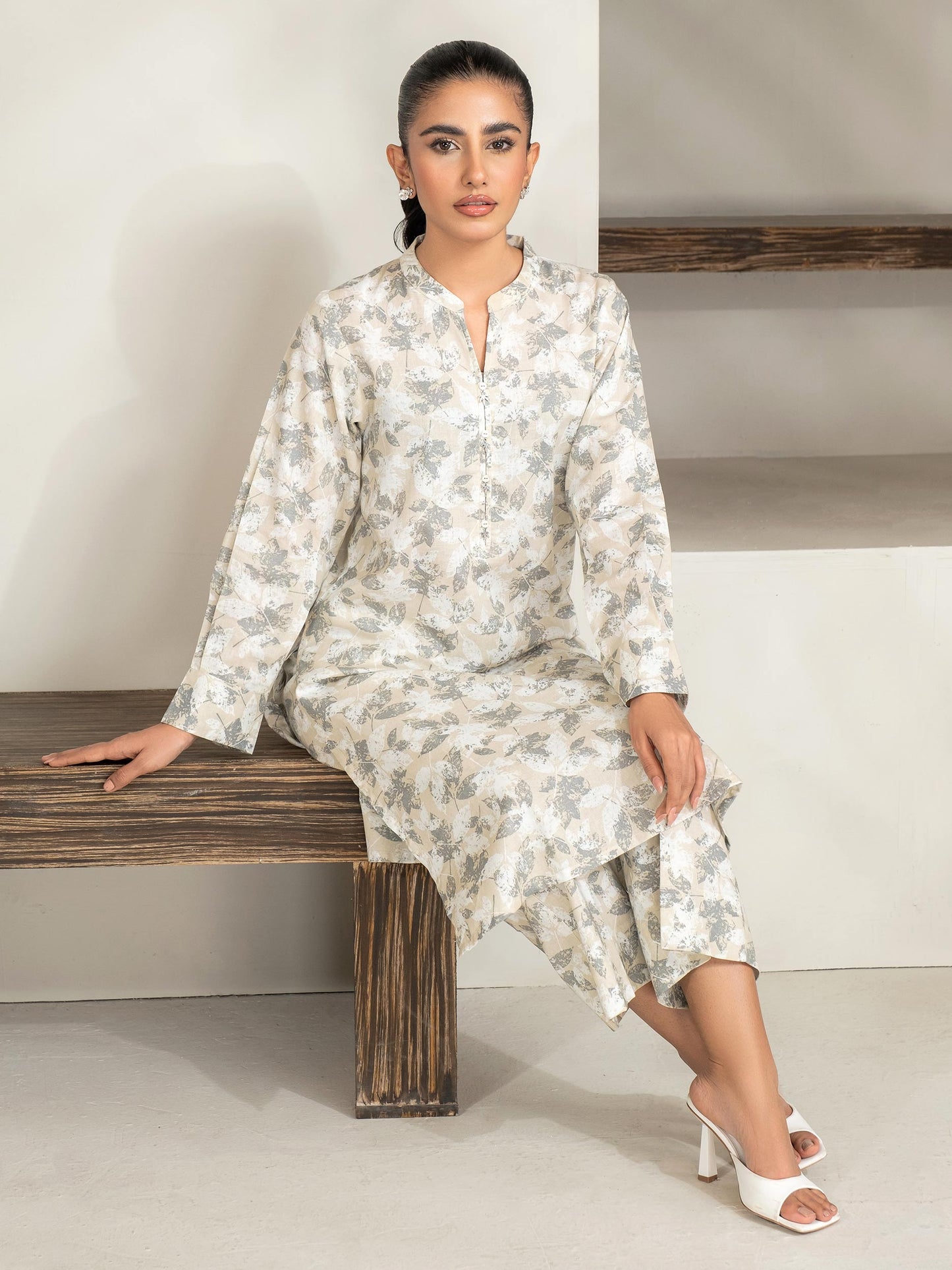 2 Piece Khaddar Suit-Printed (Unstitched)