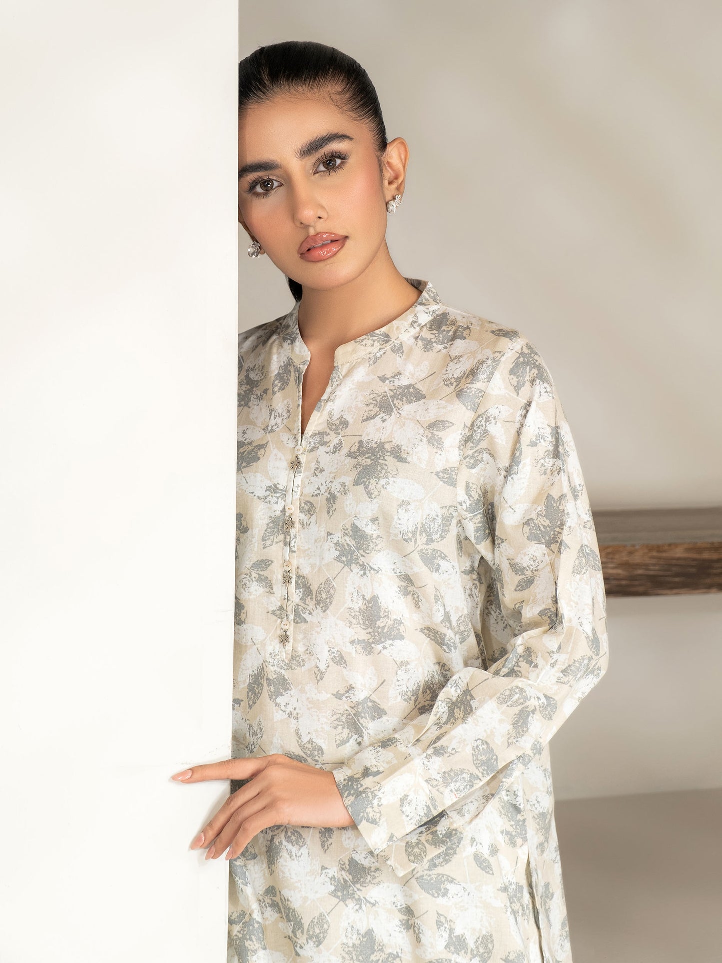 2 Piece Khaddar Suit-Printed (Unstitched)