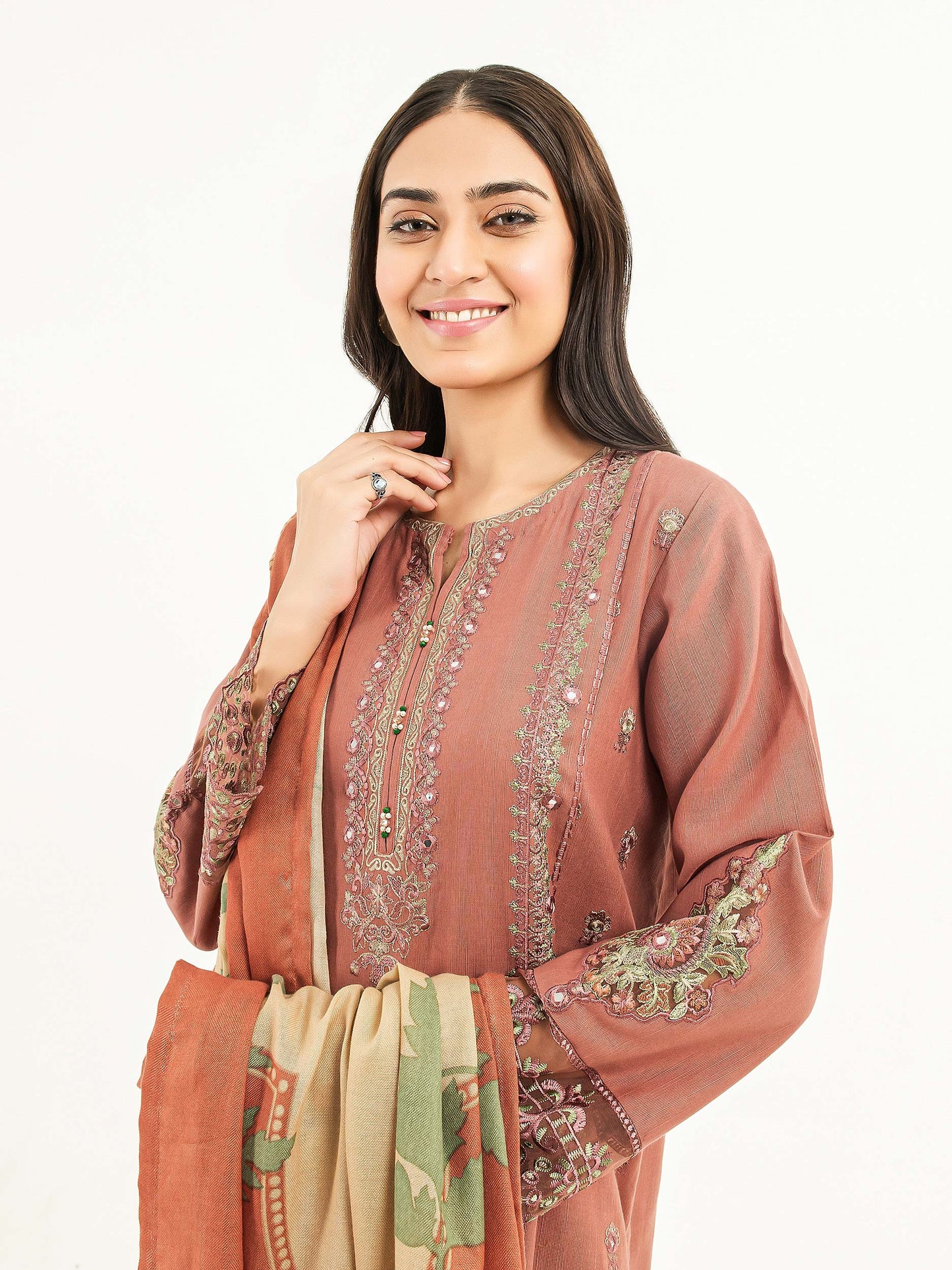 3 Piece Khaddar Suit-Embroidered (Pret)