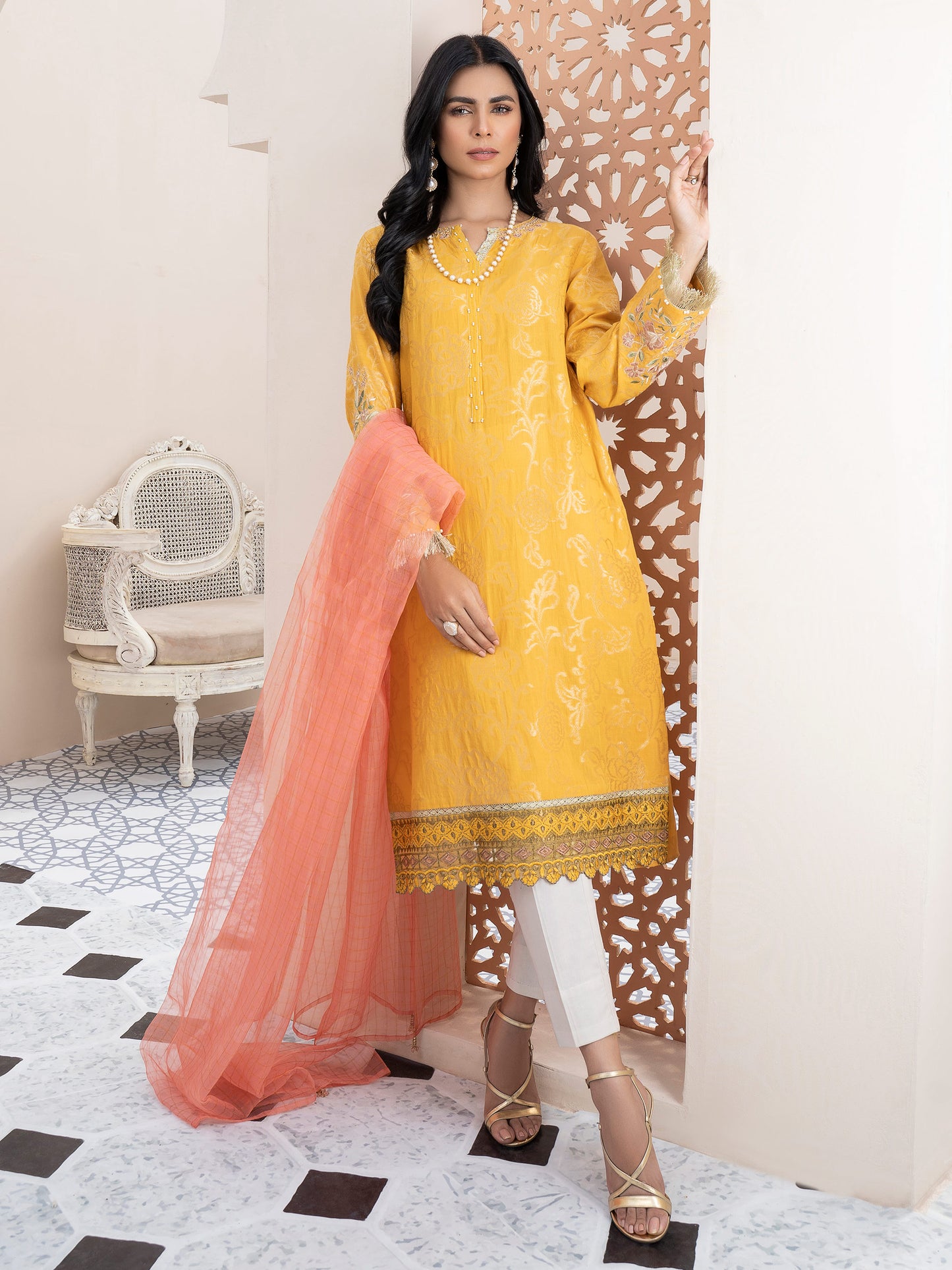 2 Piece Embroidered Jacquard Suit