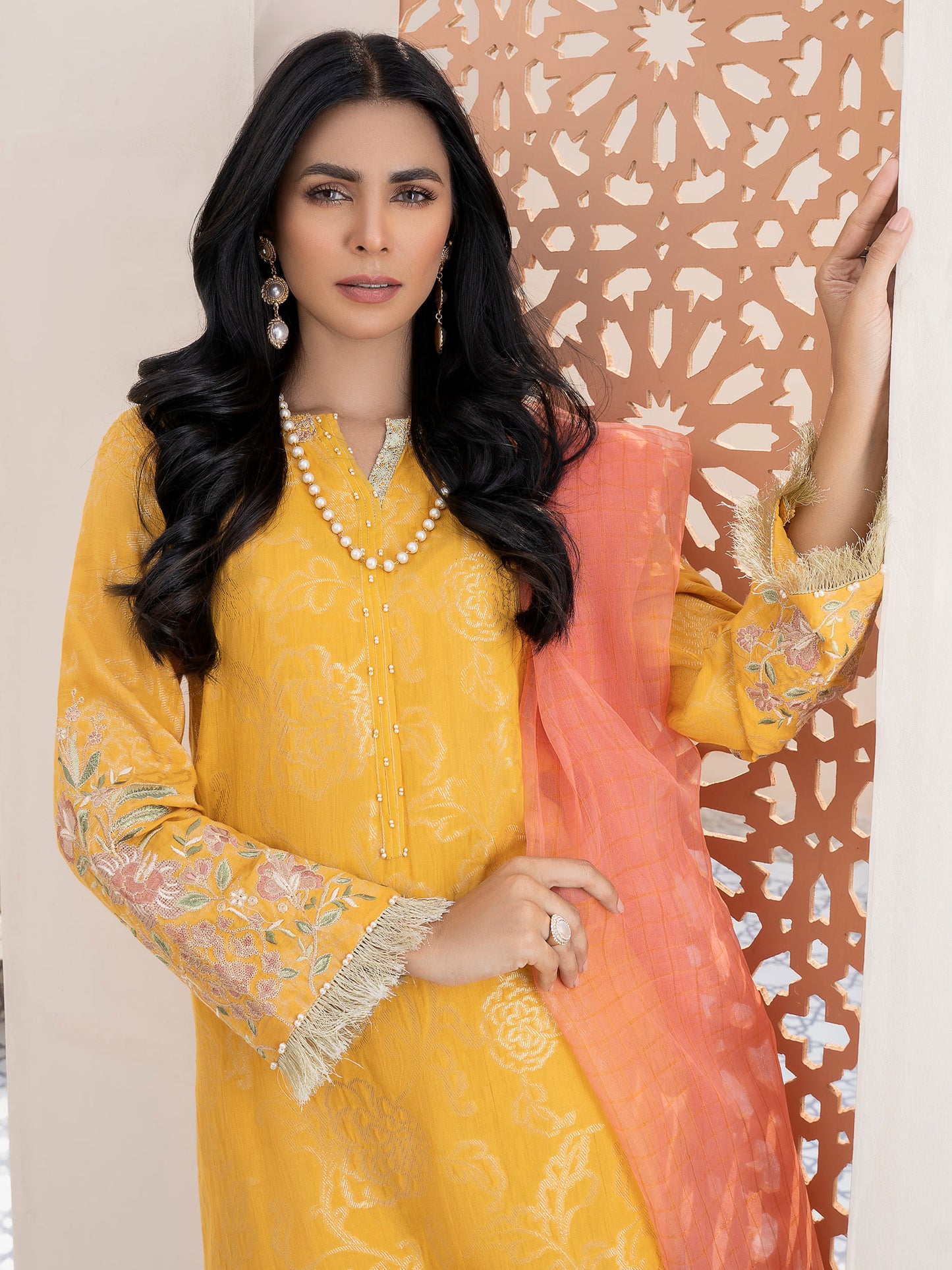 2 Piece Embroidered Jacquard Suit