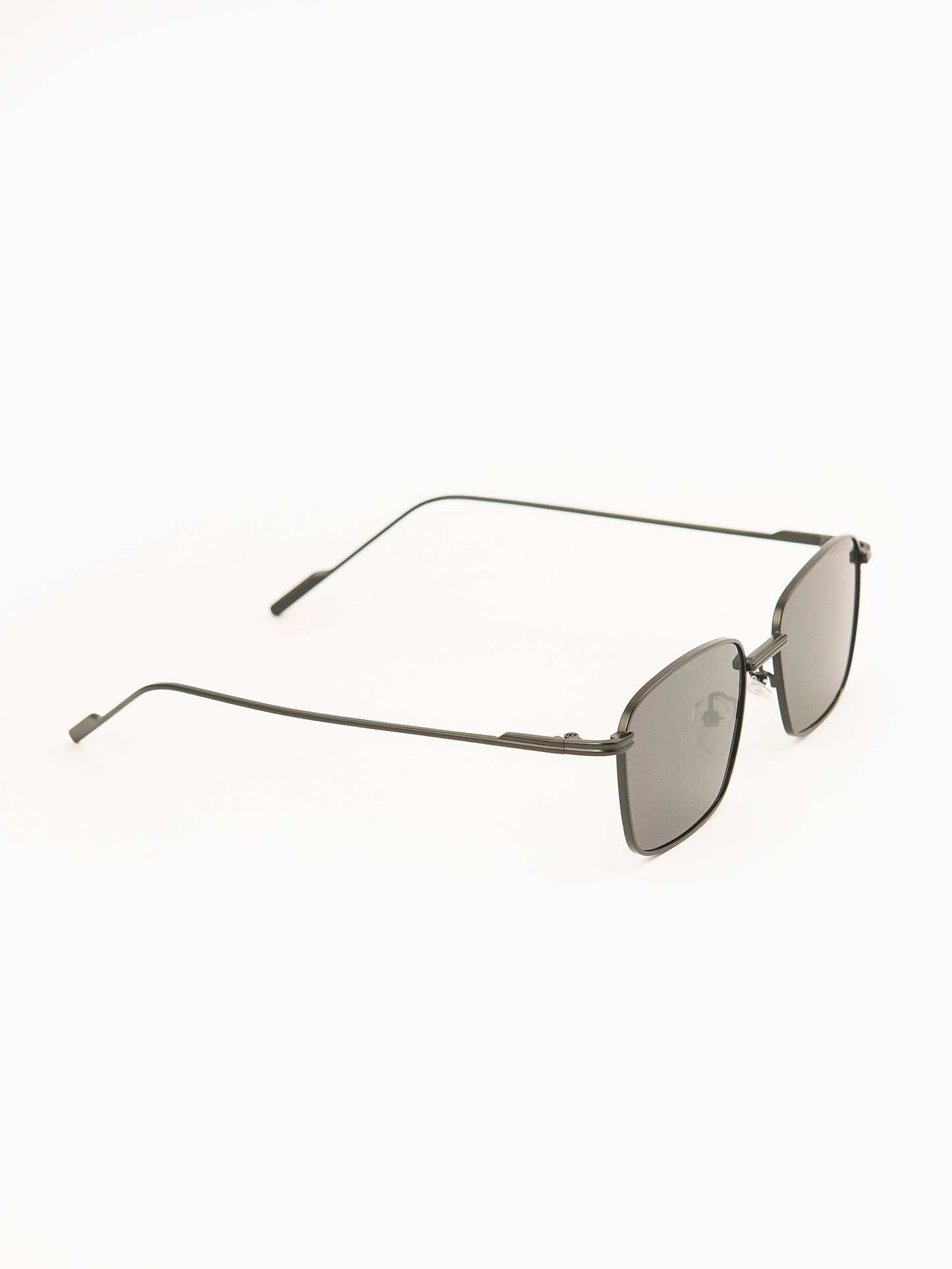 Metallic Rim Sunglasses