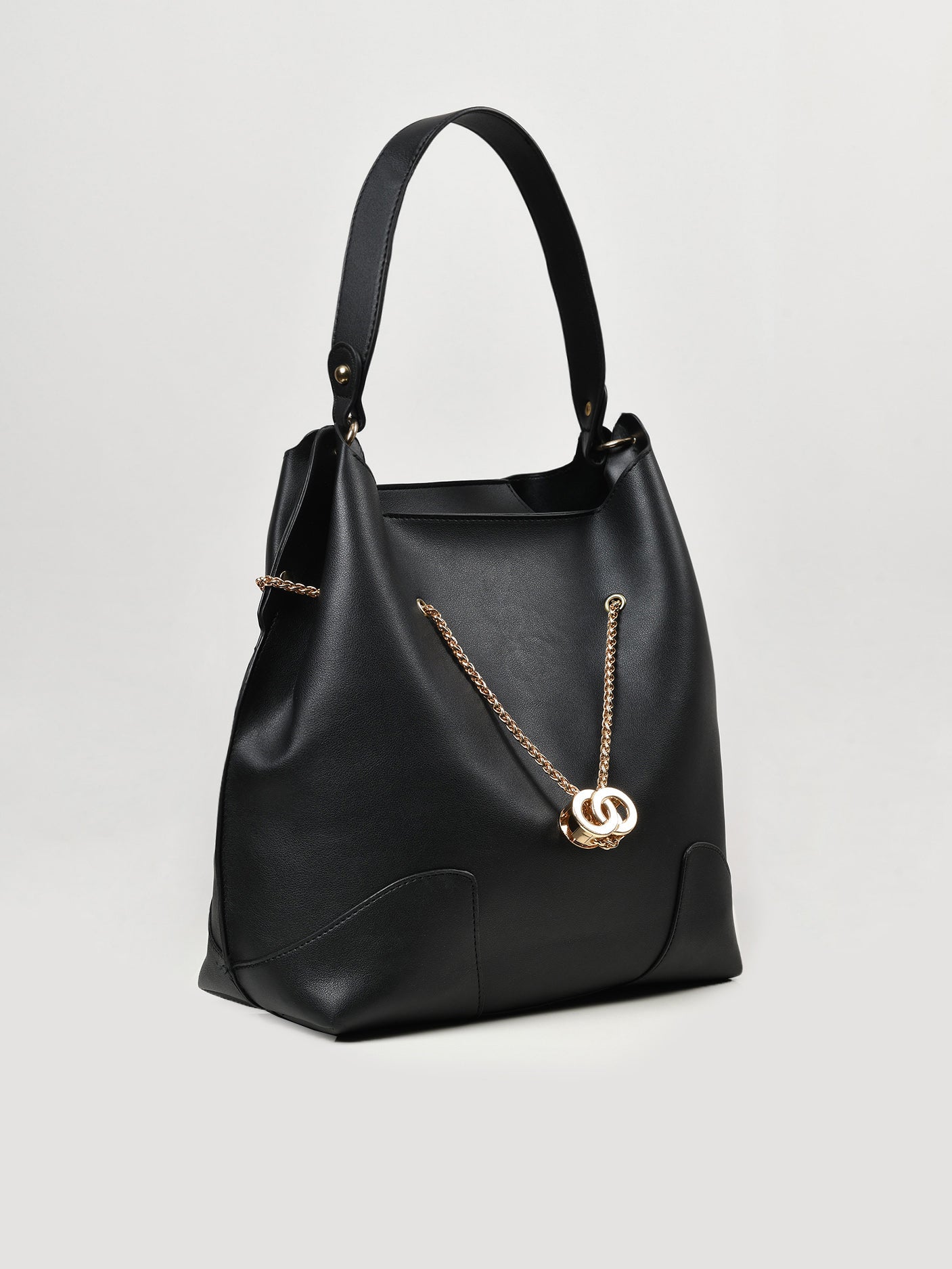 Chained Shoulder Bag