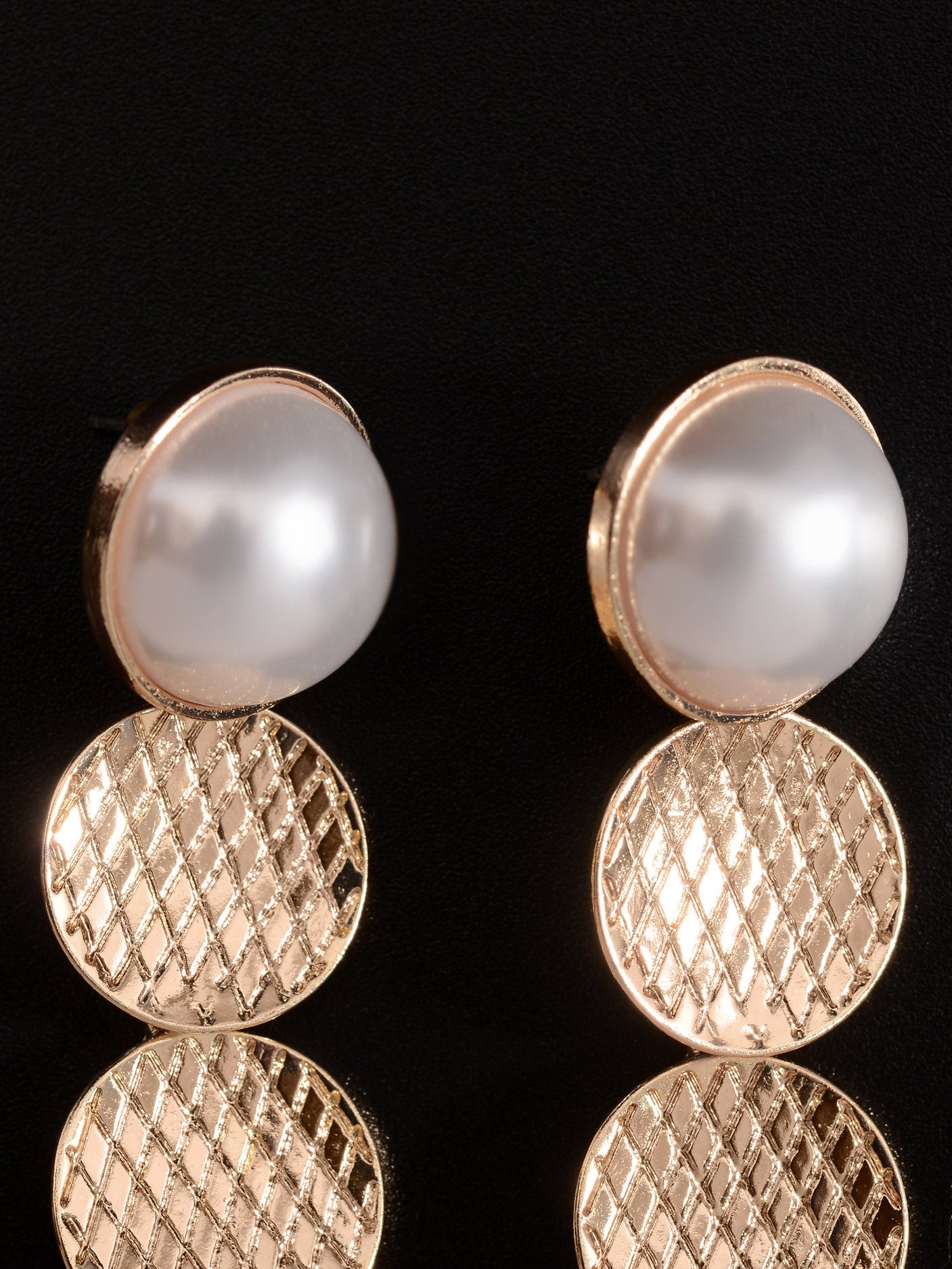 Circular Pearl Earrings