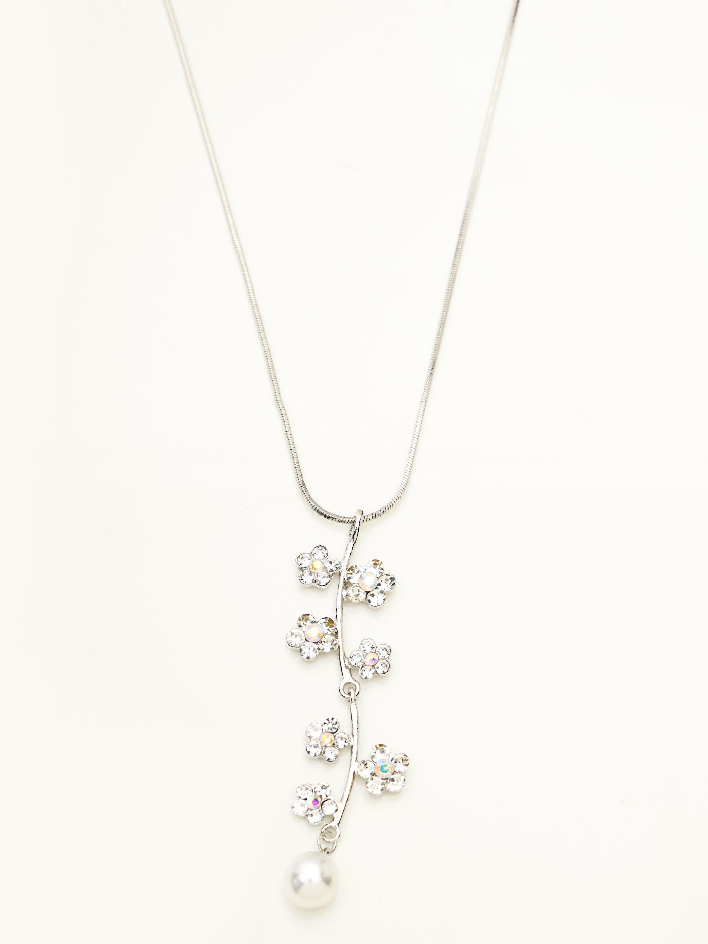 Floral Pearl Necklace