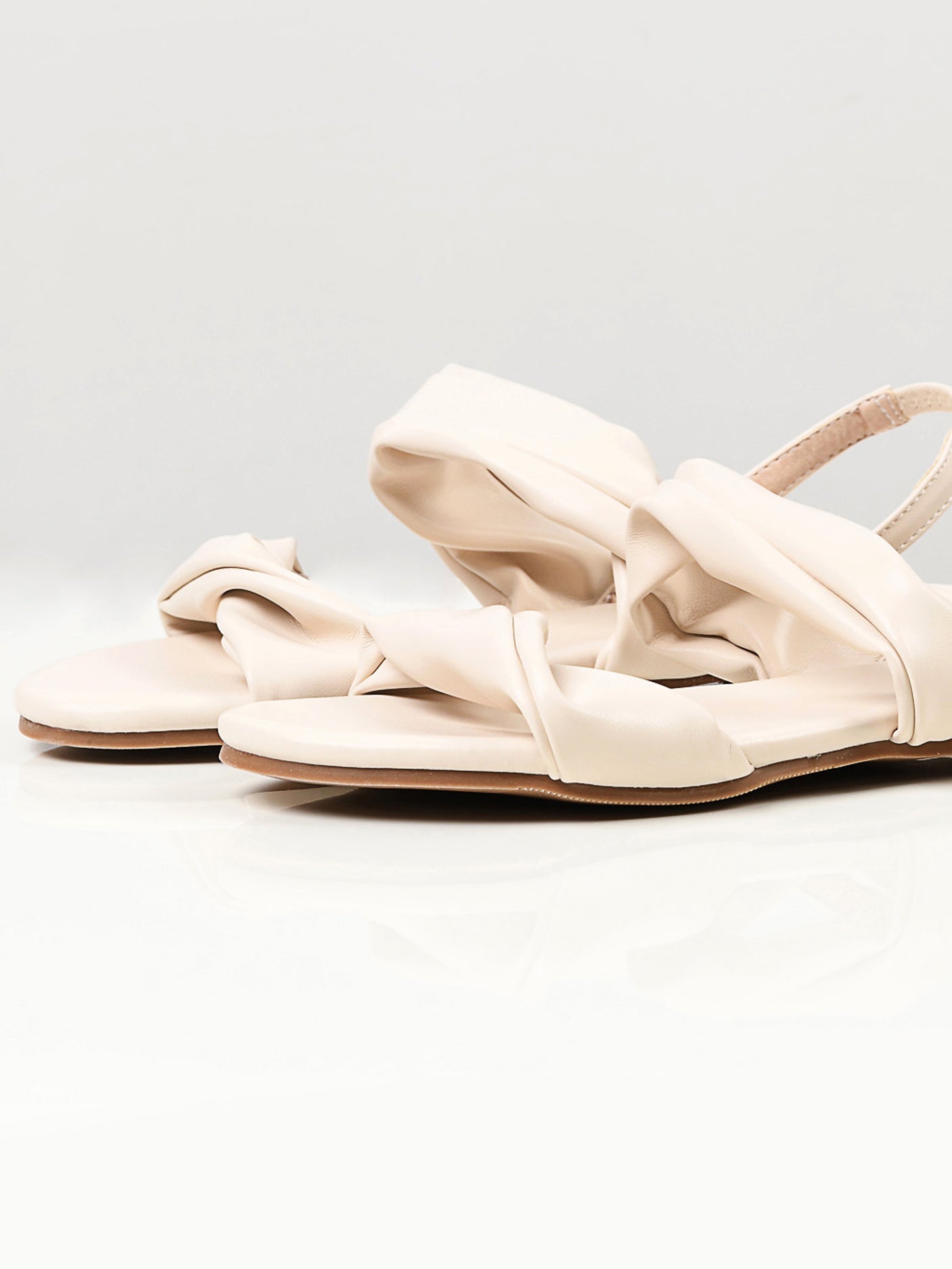 Plain Sandals - Cream