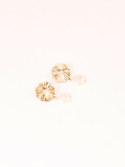 Pearl Floral Earrings